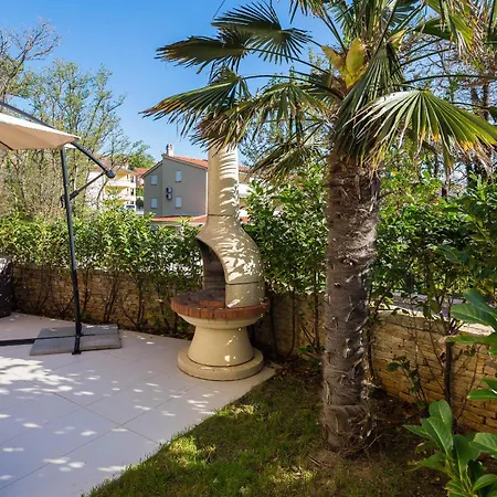 Holiday home Rosa *
